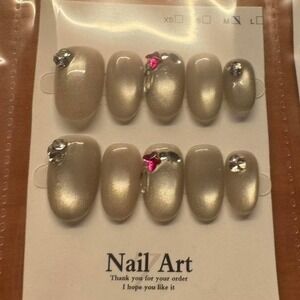 Pearl Blush Nail Set – Pre-Designed Press-On Elegance‎
